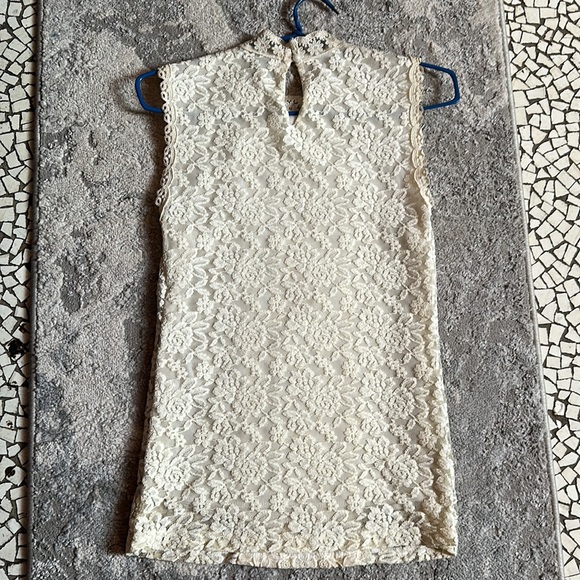 New look white lace top - Picture 3 of 6